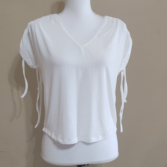 Code x Mode White Top - Picture 2 of 6